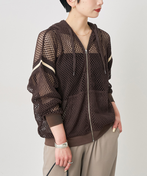Spick & Span(スピックアンドスパン)の「《別注 / 》athletic wear MASON メッシュパーカー*(パーカー・レディース・アイボリー/ブラウン・FREE)」の22枚目の写真