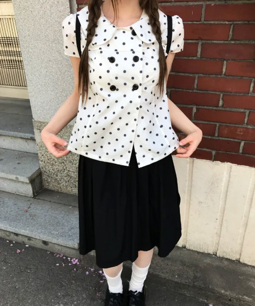 VIVID LADY(ビビッドレディー)の「ドット柄 ダブルボタン 半袖カラーブラウス(シャツ/ブラウス・レディース・アイボリー・FREE)」の9枚目の写真