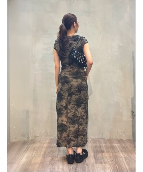 Desigual(デシグアル)の「ブラウン タイダイ フロントジップワンピース 結婚式 二次会 フォーマル(ワンピース・レディース・ブラック・S/M/L/XL/XS)」の4枚目の写真