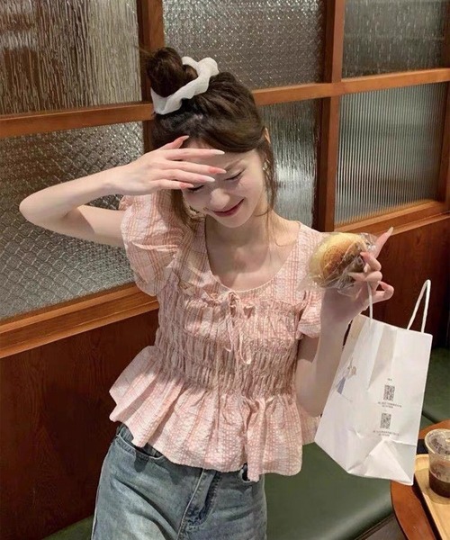 leune(ルネ)の「シャーリングチェックブラウス/パフスリーブペプラムトップス(シャツ/ブラウス・レディース・ピンク・FREE)」の6枚目の写真