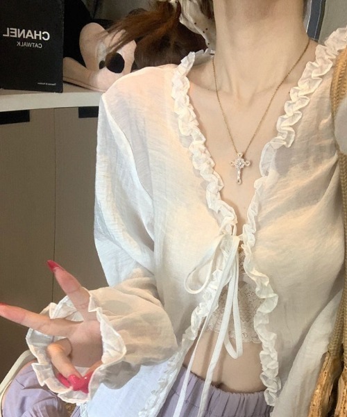 Ritzy(リッツィー)の「フリルリボンシアーシャツ羽織り(カーディガン/ボレロ・レディース・ホワイト/ブルー/ラベンダー・M/L)」の6枚目の写真