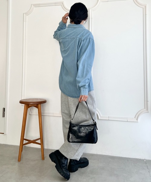 wears(ウェアーズ)の「【2サイズ展開】デニムシャツ ダブルポケット長袖シャツ(シャツ/ブラウス・レディース・ライトブルー/ブルー・M/L)」の18枚目の写真