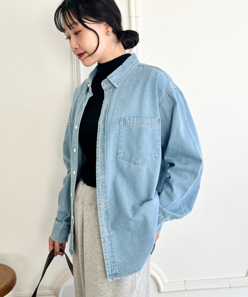 wears(ウェアーズ)の「【2サイズ展開】デニムシャツ ダブルポケット長袖シャツ(シャツ/ブラウス・レディース・ライトブルー/ブルー・M/L)」の12枚目の写真