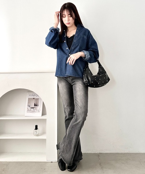 wears(ウェアーズ)の「【2サイズ展開】デニムシャツ ダブルポケット長袖シャツ(シャツ/ブラウス・レディース・ライトブルー/ブルー・M/L)」の6枚目の写真
