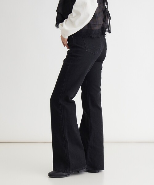 SOMETHING(サムシング)の「LISA MORE FLARE(その他パンツ・レディース・ブラック・25/26/27/28/29/30/31)」の3枚目の写真