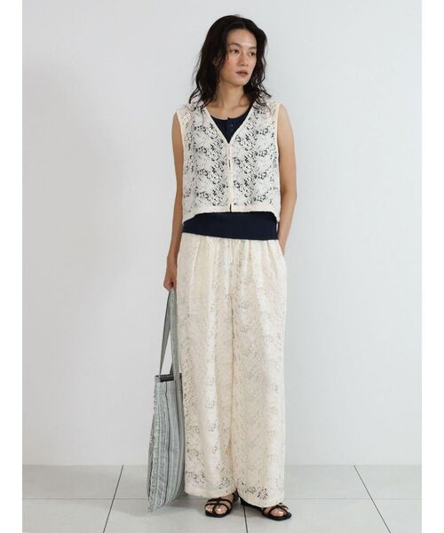 FIKA.（フィーカ）の「Brushed floral lace pants（その他パンツ・レディース・ブラック/オフホワイト・MEDIUM）」の13枚目の写真