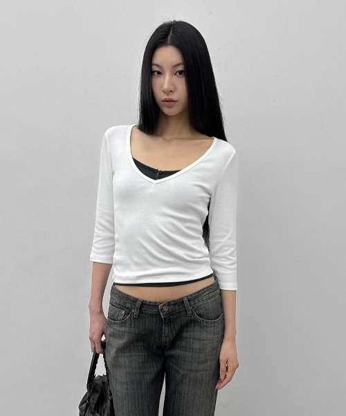 BLACKUP（ブラックアップ）の「[MADE] ディープVネック七分袖Tシャツ（Tシャツ/カットソー・レディース・ホワイト/チャコール/ブラック・FREE）」の14枚目の写真