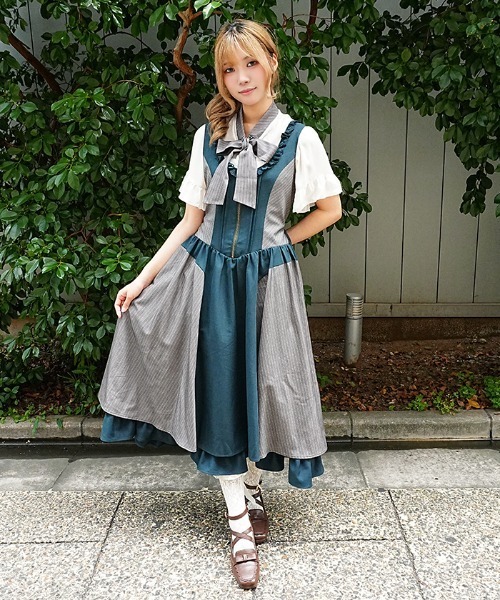 axes femme POETIQUE(アクシーズファムポエティック)の「バイカラーストライプJSK(ワンピース・レディース・ネイビー/グリーン・MEDIUM)」の15枚目の写真