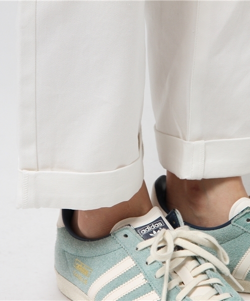 E hyphen world gallery（イーハイフンワールドギャラリー）の「Cツイルトラウザーパンツ（チノパンツ・レディース・ダークネイビー/カーキ/オフホワイト・SMALL/MEDIUM）」の4枚目の写真