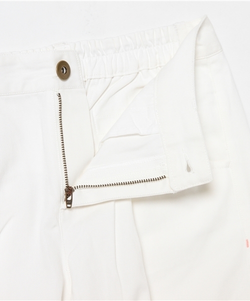 E hyphen world gallery（イーハイフンワールドギャラリー）の「Cツイルトラウザーパンツ（チノパンツ・レディース・ダークネイビー/カーキ/オフホワイト・SMALL/MEDIUM）」の6枚目の写真