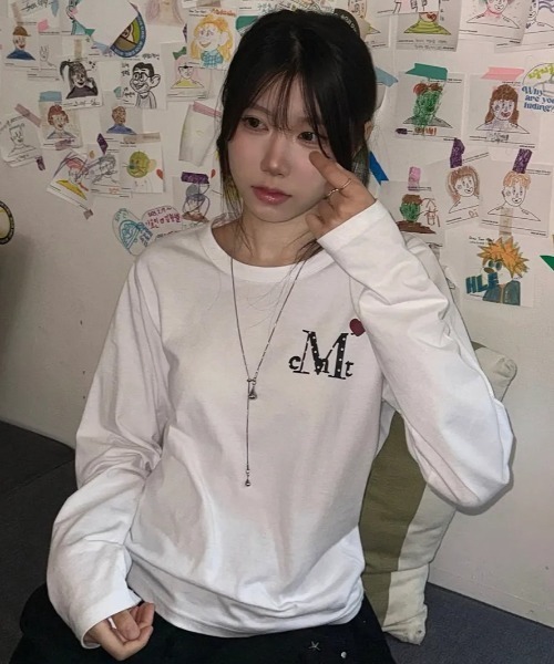MUCENT（ムセント）の「【日本未発売/WEB限定】MUCENT(ムセント)/ラブリッツ ミニ ハート ロゴ 長袖 Tシャツ ロンT/LOVRITS MINI HEART LOGO LONG SLEEVE T（Tシャツ/カットソー・レディース・ブラック/ホワイト・FREE）」の22枚目の写真