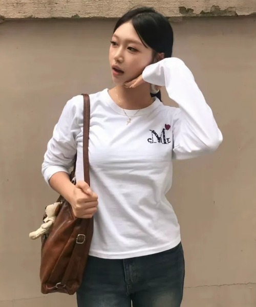 MUCENT（ムセント）の「【日本未発売/WEB限定】MUCENT(ムセント)/ラブリッツ ミニ ハート ロゴ 長袖 Tシャツ ロンT/LOVRITS MINI HEART LOGO LONG SLEEVE T（Tシャツ/カットソー・レディース・ブラック/ホワイト・FREE）」の13枚目の写真