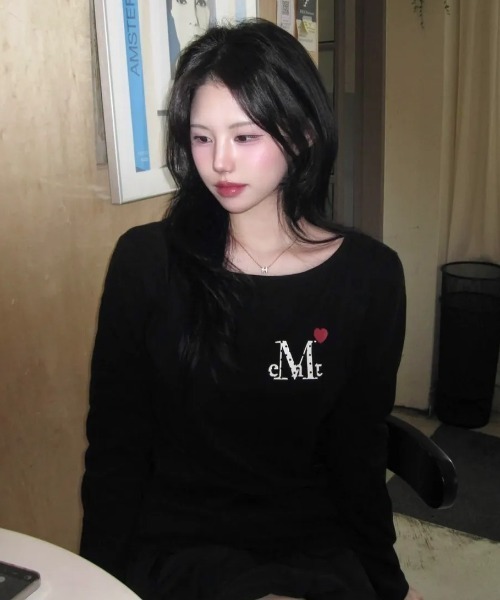 MUCENT（ムセント）の「【日本未発売/WEB限定】MUCENT(ムセント)/ラブリッツ ミニ ハート ロゴ 長袖 Tシャツ ロンT/LOVRITS MINI HEART LOGO LONG SLEEVE T（Tシャツ/カットソー・レディース・ブラック/ホワイト・FREE）」の8枚目の写真