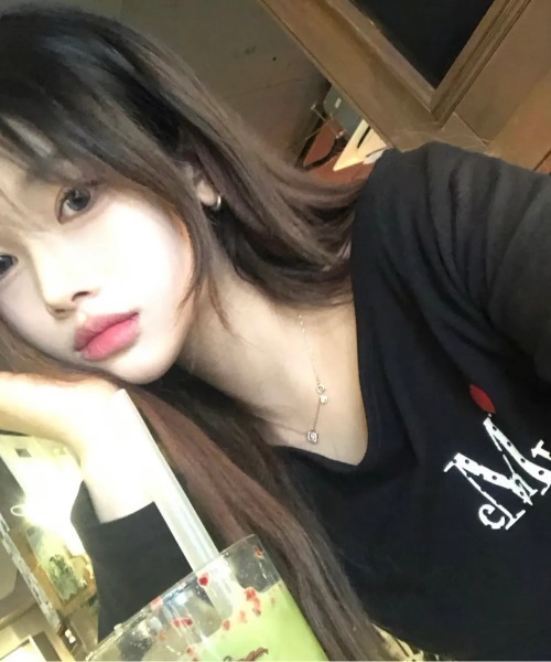 MUCENT（ムセント）の「【日本未発売/WEB限定】MUCENT(ムセント)/ラブリッツ ミニ ハート ロゴ 長袖 Tシャツ ロンT/LOVRITS MINI HEART LOGO LONG SLEEVE T（Tシャツ/カットソー・レディース・ブラック/ホワイト・FREE）」の16枚目の写真