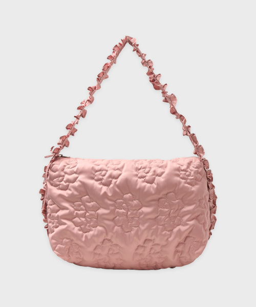 SINOON(シヌーン)の「Padded Shirring Bag (Ash Pink)(メッセンジャーバッグ・レディース・ベビーピンク・FREE)」の2枚目の写真