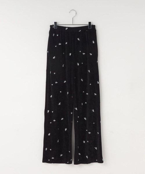 LOWRYS FARM（ローリーズファーム）の「シシュウベロアフレアパンツ 1063383（その他パンツ・レディース・ブラック/ブラウン・SMALL/MEDIUM）」の10枚目の写真