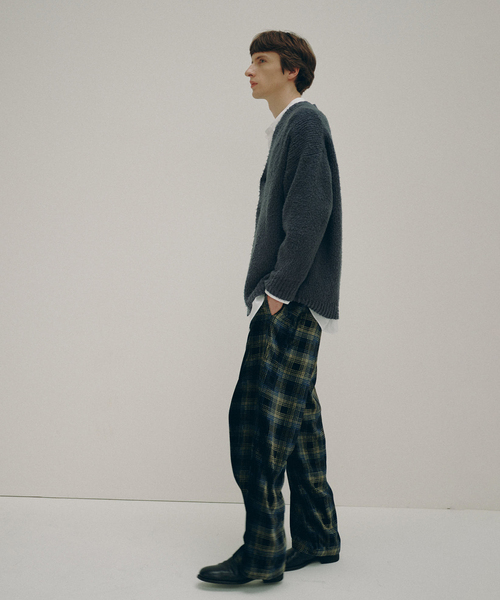EDIFICE(エディフィス)の「Hedie.+Velvet Pants(スラックス・メンズ・ブラック・2/3)」の3枚目の写真