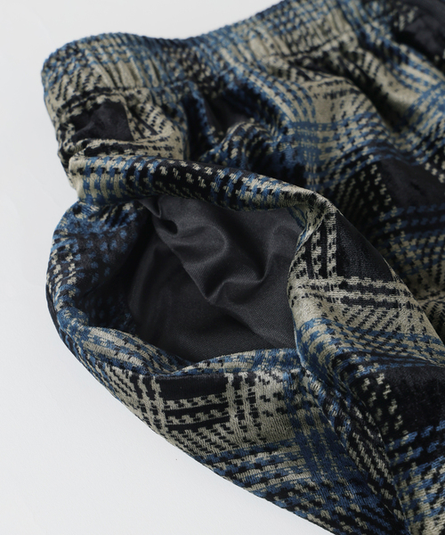 EDIFICE(エディフィス)の「Hedie.+Velvet Pants(スラックス・メンズ・ブラック・2/3)」の7枚目の写真