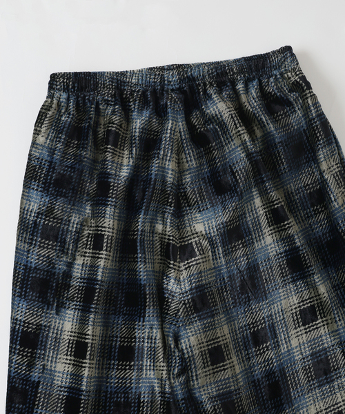 EDIFICE(エディフィス)の「Hedie.+Velvet Pants(スラックス・メンズ・ブラック・2/3)」の8枚目の写真