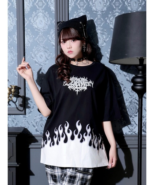 NOEMIE（ノエミー）の「ファイヤープリントユニセックスTシャツ（Tシャツ/カットソー・レディース・ピンク/ブラック/ブルー・M）」の2枚目の写真