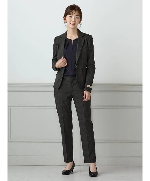 Perfect Suit FActory(パーフェクトスーツファクトリー)の「<UVカット>フロントタック ビジューブラウス(Tシャツ/カットソー・レディース・ベージュ/オフホワイト/ネイビー・S/M/L)」の17枚目の写真