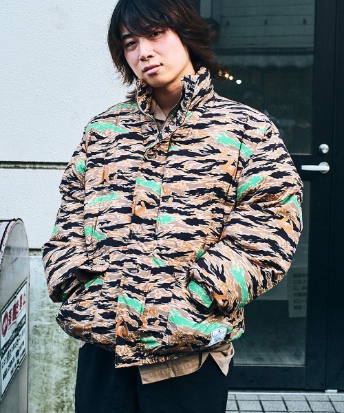 EFFECTEN(エフェクテン)の「mj11995-Camo fiber down jacket ファイバーダウンジャケット(efsc-03)(ダウンジャケット/コート・メンズ・タイガーカモ・M/L)」の1枚目の写真