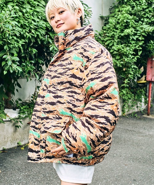 EFFECTEN(エフェクテン)の「mj11995-Camo fiber down jacket ファイバーダウンジャケット(efsc-03)(ダウンジャケット/コート・メンズ・タイガーカモ・M/L)」の3枚目の写真