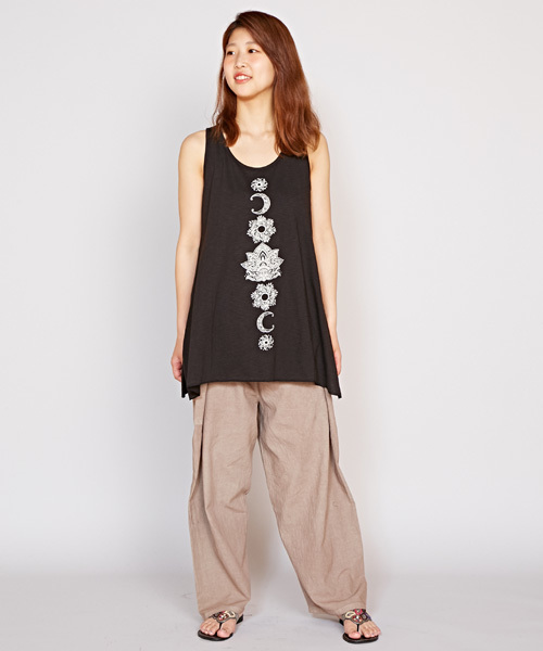 チャイハネ（チャイハネ）の「【チャイハネ】yul サマーナヨガチュニック（タンクトップ・レディース・ホワイト/グリーン/ブラック/パープル/イエロー・FREE）」の13枚目の写真