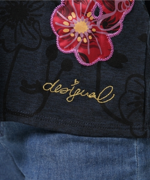 Desigual（デシグアル）の「「Desigual/デシグアル」Tシャツ（Tシャツ/カットソー・レディース・ブルー・SMALL/LARGE/MEDIUM）」の9枚目の写真