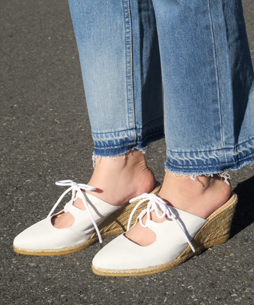 GAIMO（ガイモ）の「「gaimo/ガイモ」レースアップエスパドリーユミュール/TRAMA71（サンダル・レディース・ブラック/ダークベージュ/ホワイト・38/39/35/37/36）」の2枚目の写真