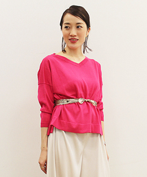 横広Vネックプルオーバー