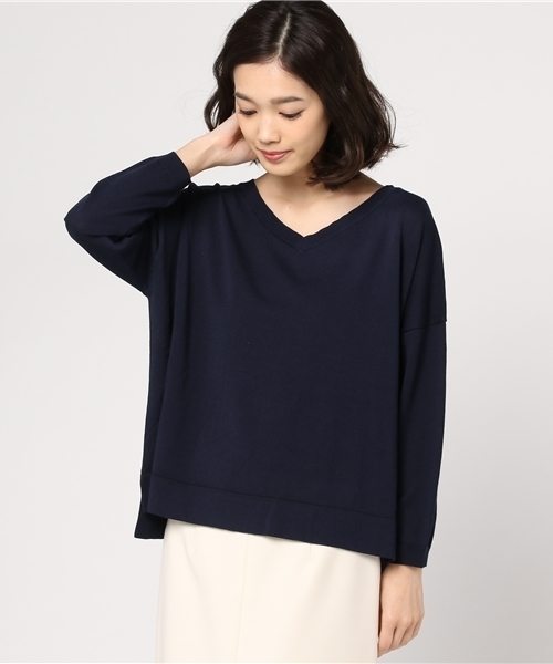 HELIOPOLE（エリオポール）の「横広Vネックプルオーバー（ニット/セーター・レディース・ベージュ/ネイビー/サックスブルー/ピンクベージュ・38）」の19枚目の写真