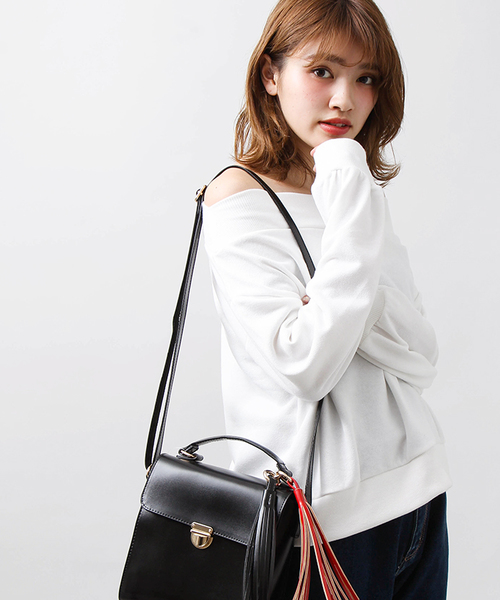 WEGO（ウィゴー）の「WEGO/2WAYオフショルダースウェット（スウェット・レディース・ブラック/ホワイト/レッド/杢グレー/ピンク/マスタード・FREE）」の2枚目の写真