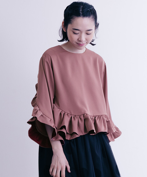 merlot plus（メルロープリュス）の「フリル袖裾ブラウス2420（シャツ/ブラウス・レディース・ピンク/ブラック/カーキ・FREE）」の16枚目の写真