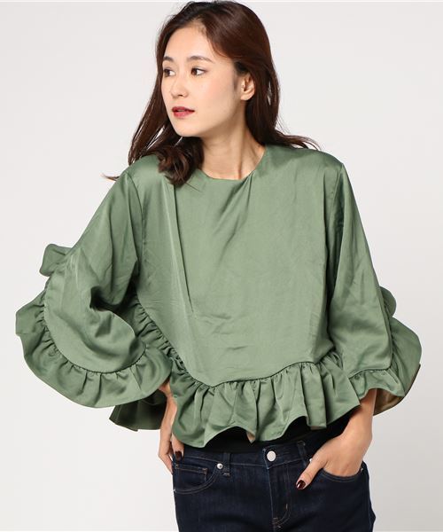 merlot plus（メルロープリュス）の「フリル袖裾ブラウス2420（シャツ/ブラウス・レディース・ピンク/ブラック/カーキ・FREE）」の5枚目の写真