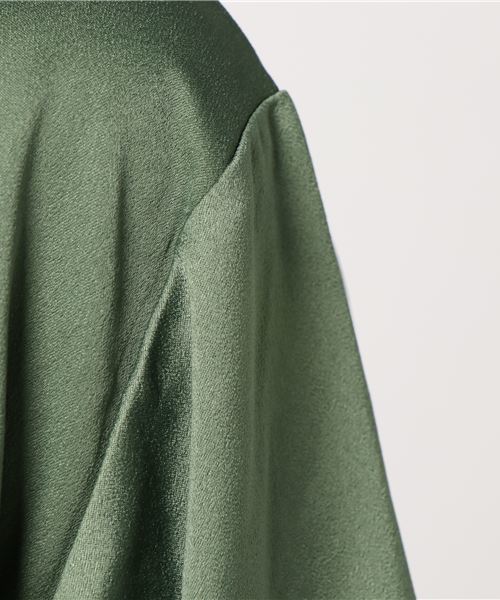 merlot plus（メルロープリュス）の「フリル袖裾ブラウス2420（シャツ/ブラウス・レディース・ピンク/ブラック/カーキ・FREE）」の4枚目の写真