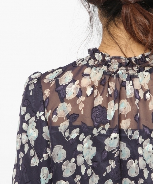 laboratory work（ラボラトリーワーク）の「花柄シャーリングブラウス（シャツ/ブラウス・レディース・ブラック/ベージュ/ネイビー・MEDIUM）」の14枚目の写真
