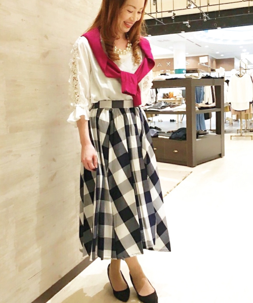 INTERPLANET(インタープラネット)の「ギンガムチェックフレアスカート(スカート・レディース・ブラック/ネイビー・FREE)」の2枚目の写真