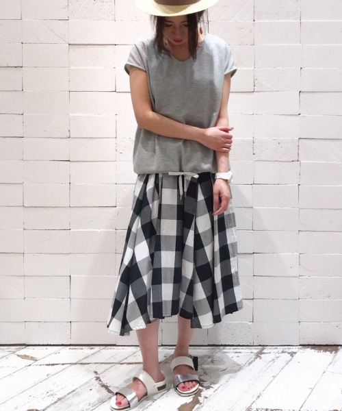 INTERPLANET(インタープラネット)の「ギンガムチェックフレアスカート(スカート・レディース・ブラック/ネイビー・FREE)」の13枚目の写真