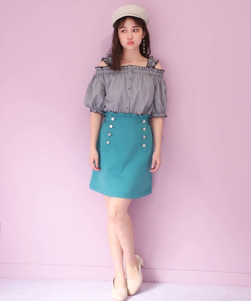 one after another NICE CLAUP（ワンアフターアナザーナイスクラップ）の「フリフリオフショルブラウス（シャツ/ブラウス・レディース・オフホワイト/イエロー/ドット/チェック・FREE）」の6枚目の写真