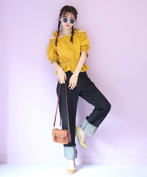 one after another NICE CLAUP（ワンアフターアナザーナイスクラップ）の「フリフリオフショルブラウス（シャツ/ブラウス・レディース・オフホワイト/イエロー/ドット/チェック・FREE）」の18枚目の写真