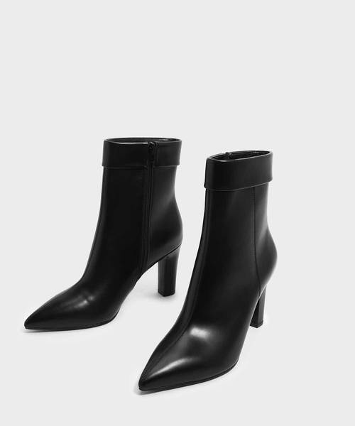 CHARLES & KEITH(チャールズ & キース)の「カフディーテルポインテッドブーツ / CUFF DETAIL POINTED BOOTS(ブーツ・レディース・ブラック/ブルー/アイボリー・22.5cm/23cm/23.5cm/24.5cm/25cm/25.5cm)」の4枚目の写真