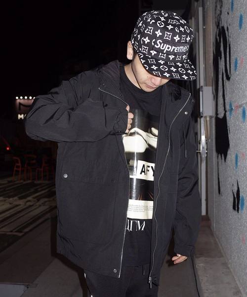 rovtski（ロフトスキー）の「LIGHT YEAR SUPLICATW HOOD JKT（ダウンジャケット/コート・メンズ・ブラック/イエロー・FREE）」の10枚目の写真
