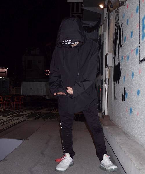 rovtski（ロフトスキー）の「LIGHT YEAR SUPLICATW HOOD JKT（ダウンジャケット/コート・メンズ・ブラック/イエロー・FREE）」の9枚目の写真