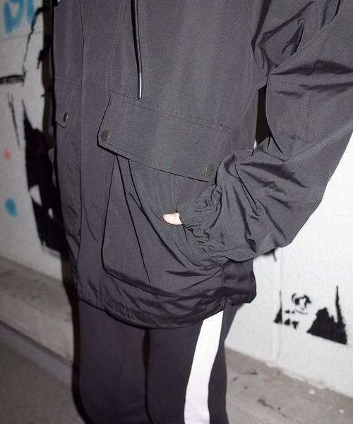 rovtski（ロフトスキー）の「LIGHT YEAR SUPLICATW HOOD JKT（ダウンジャケット/コート・メンズ・ブラック/イエロー・FREE）」の7枚目の写真