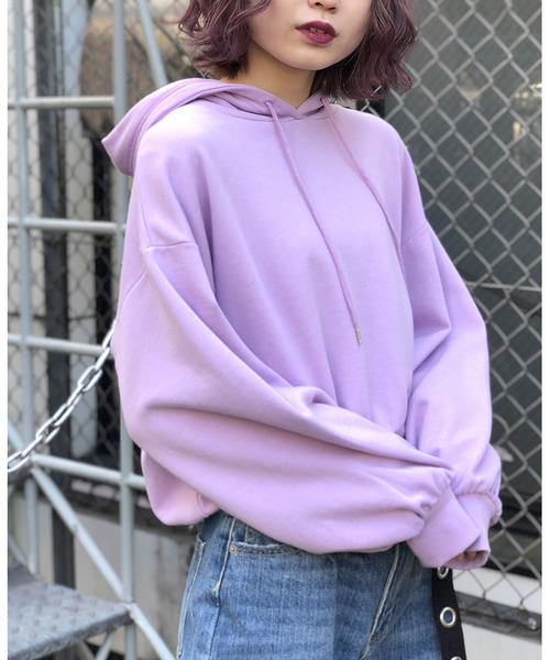 WEGO(ウィゴー)の「WEGO/デイリーカラーショートパーカー(パーカー・レディース・パープル/ネイビー/オフホワイト/ライトイエロー/杢グレー・FREE)」の4枚目の写真