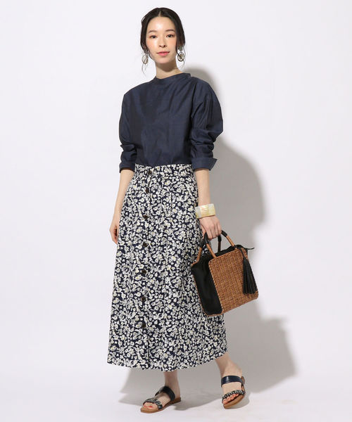 SHIPS（シップス）の「フラワージャカードボタンスカート◇（スカート・レディース・カーキ/ネイビー・ONE SIZE）」の18枚目の写真