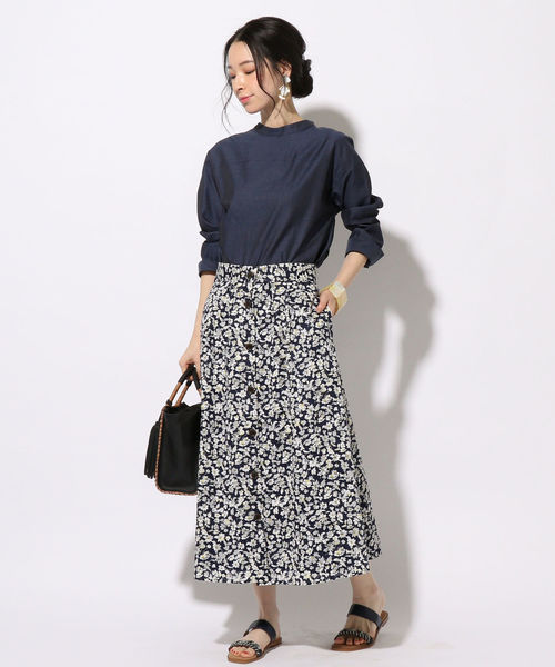 SHIPS（シップス）の「フラワージャカードボタンスカート◇（スカート・レディース・カーキ/ネイビー・ONE SIZE）」の16枚目の写真