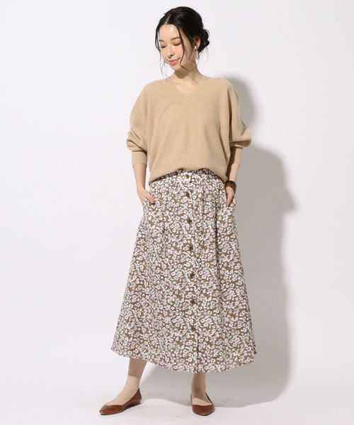 SHIPS（シップス）の「フラワージャカードボタンスカート◇（スカート・レディース・カーキ/ネイビー・ONE SIZE）」の7枚目の写真