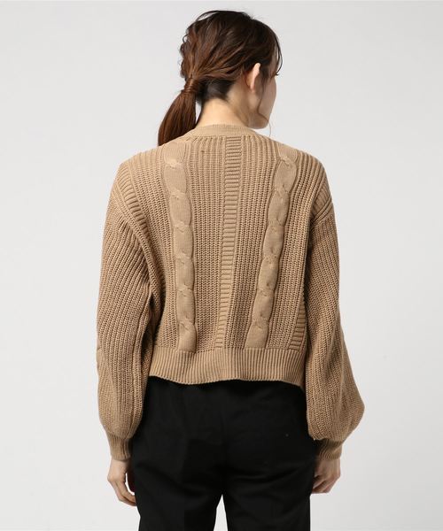 SpRay（スプレイ）の「アゼケーブルＶネックカーディガン（カーディガン/ボレロ・レディース・ブラック/アイボリー/キャメル/グレイッシュベージュ・FREE）」の9枚目の写真